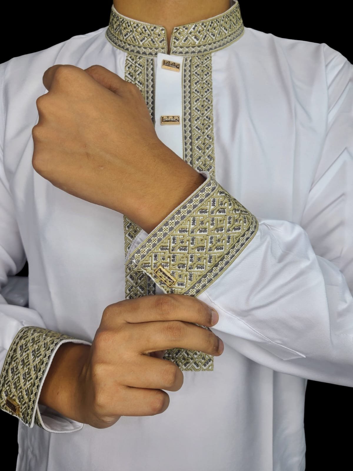 সাদা রঙের পিউর কটন পাঞ্জাবি